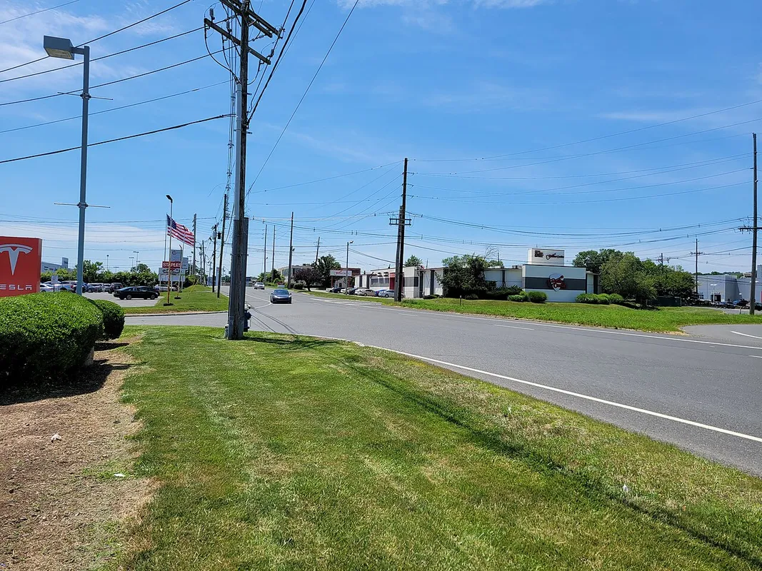 Un magasin et centre de livraison Tesla